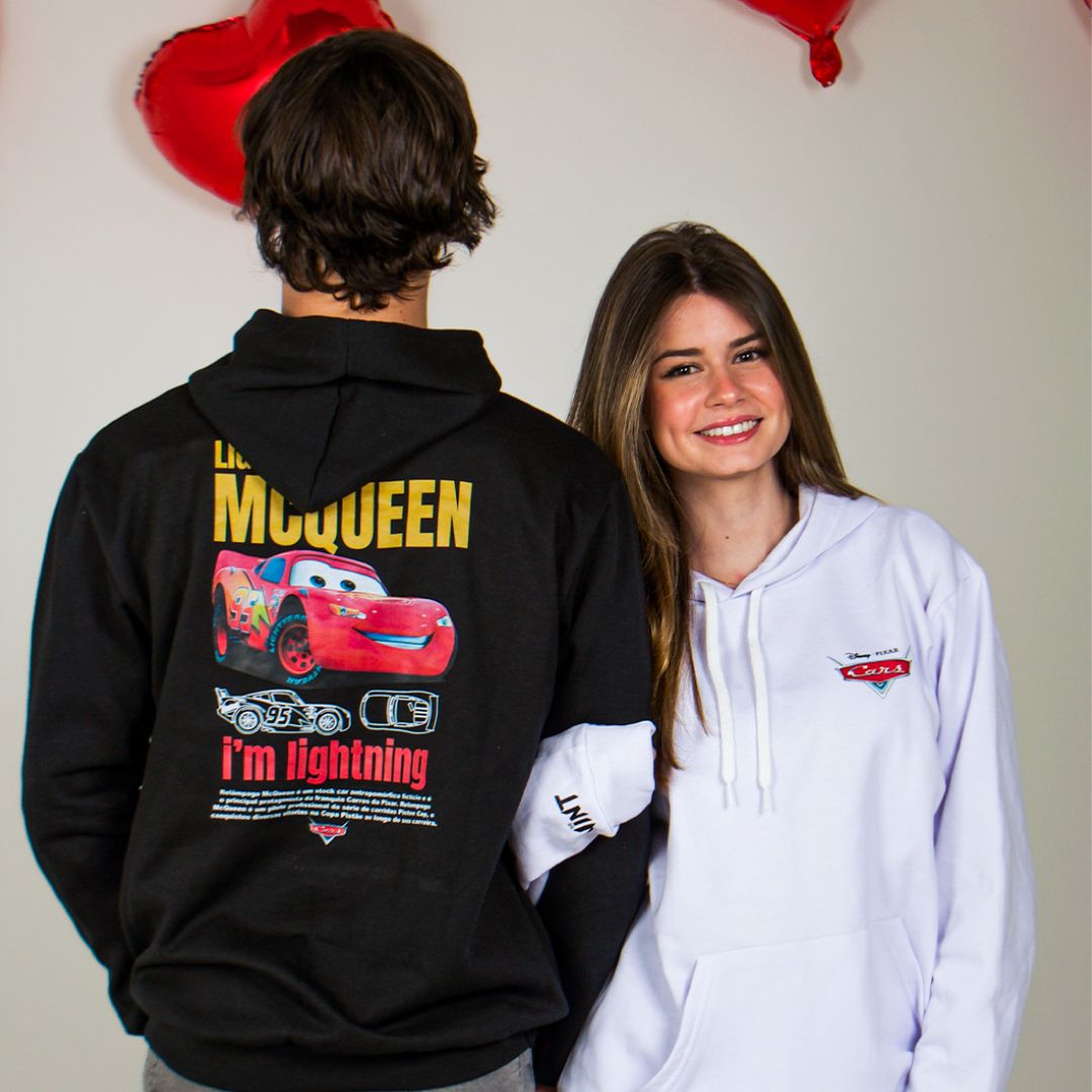 Moletom Com Capuz Mcqueen e Sally Casal