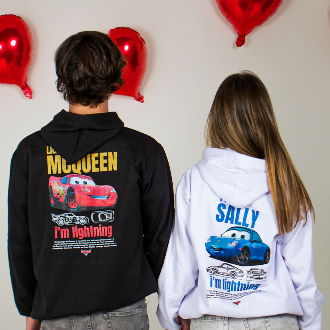 Moletom Com Capuz Mcqueen e Sally Casal