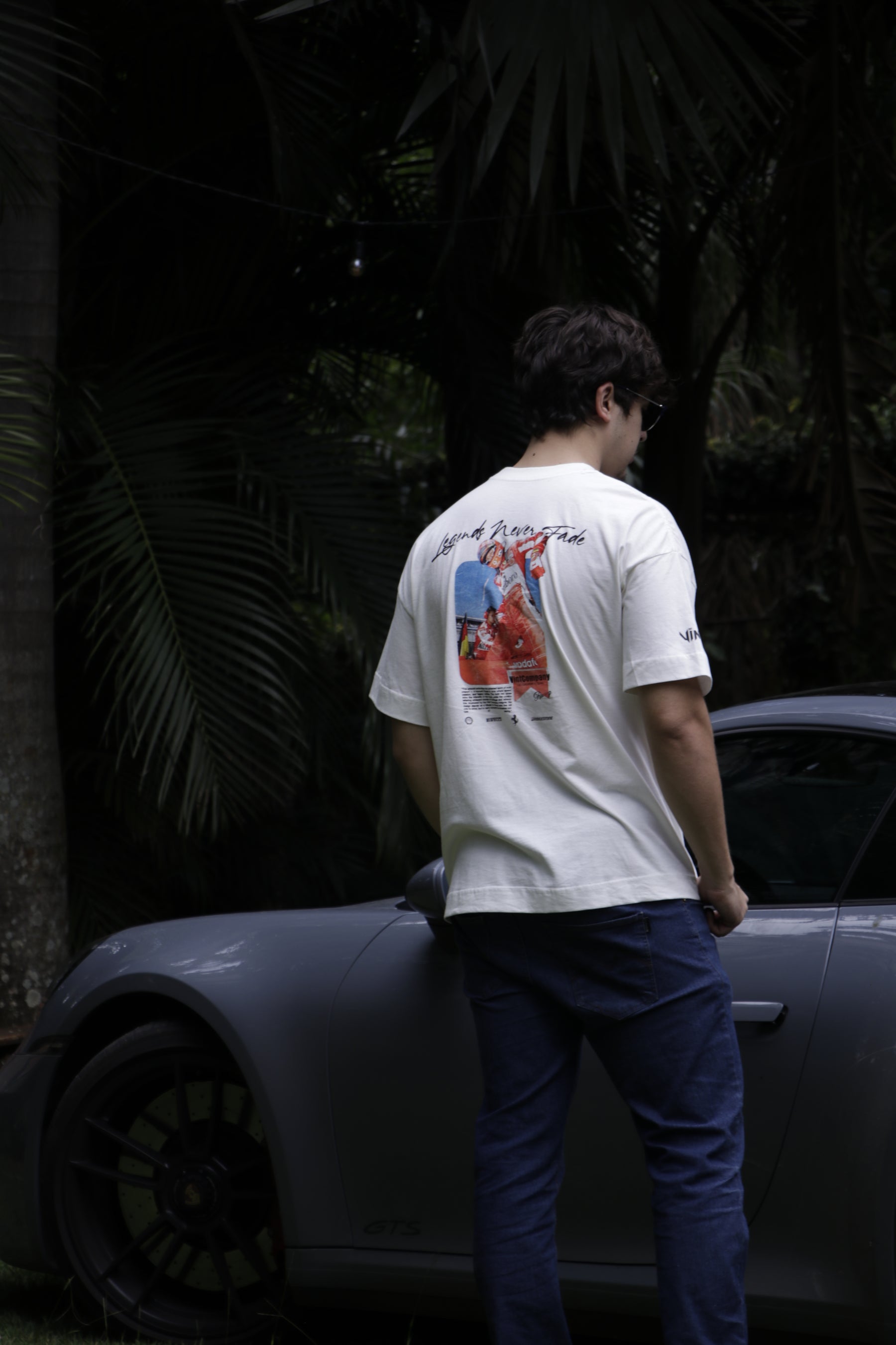 Camiseta Oversized Legends Never Fade